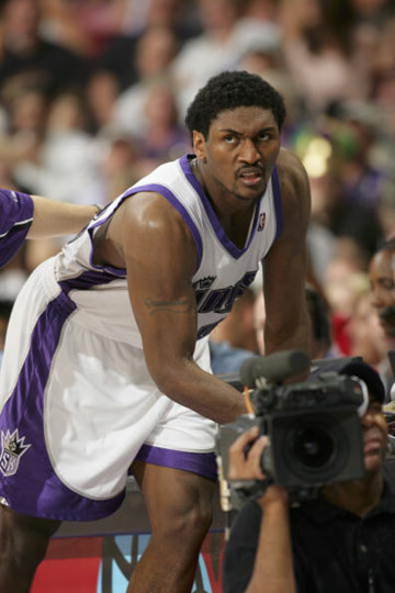 里程碑！米切尔生涯三分命中总数达到1700个（米切尔命中生涯第1700记三分，达成里程碑）