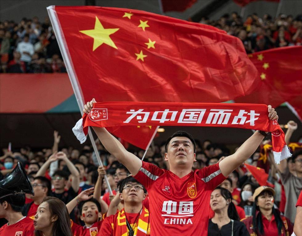 埃及媒体：有沙特俱乐部将会为萨拉赫开出超过C罗薪水的待遇（埃媒：沙特俱乐部拟向萨拉赫开出高于C罗的薪资待遇）