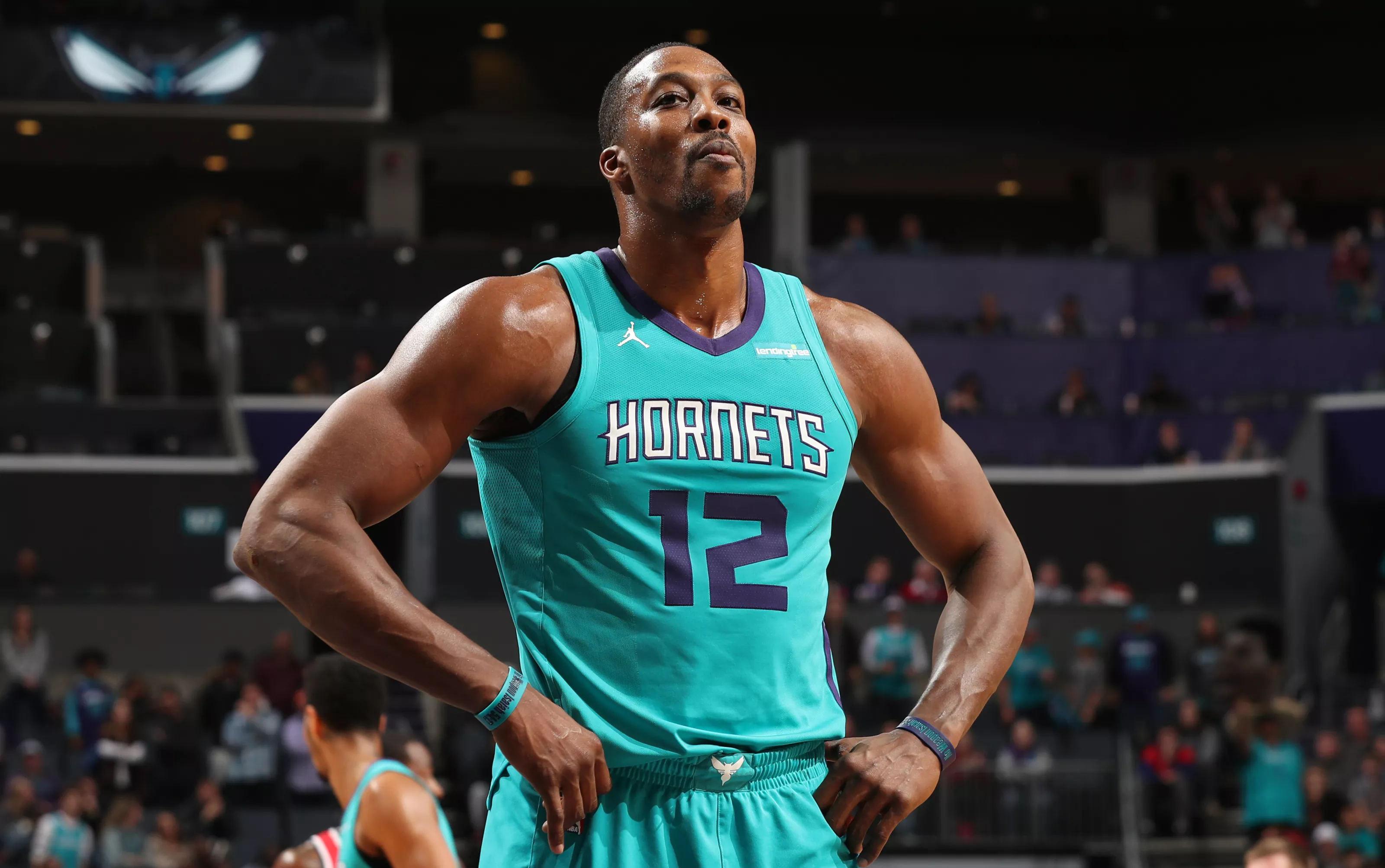 真任骏飞接班人！广东新星两战打服球迷 杜锋新赛季必重用（广东新星两战征服球迷，任骏飞接班人浮出水面，杜锋新季必重用）