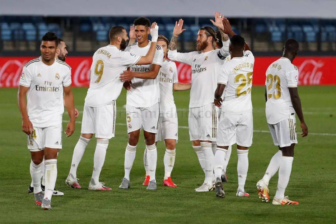 德天空：米兰已经和菲尔克鲁格达成协议，正与西汉姆积极谈判（德天空：米兰已与菲尔克鲁格达成一致，正就转会事宜与西汉姆积极洽谈）