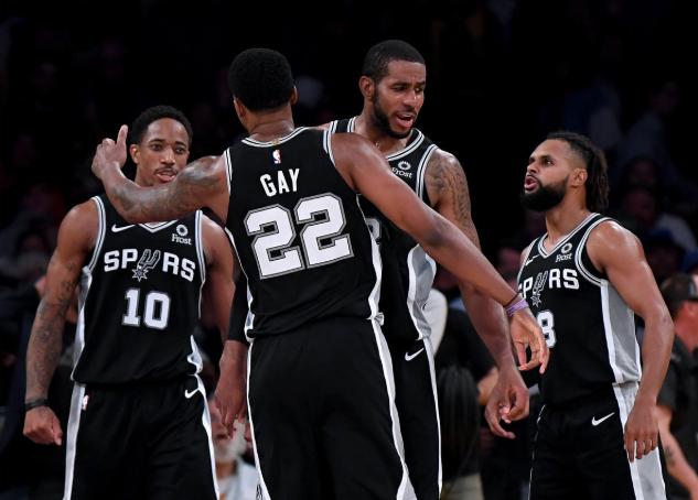 中超球队2025亚冠总结：申花海港蓉城排名积分榜后三位，国安垫底（2025亚冠中超表现：申花、海港、蓉城包揽倒数三名，国安垫底收官）