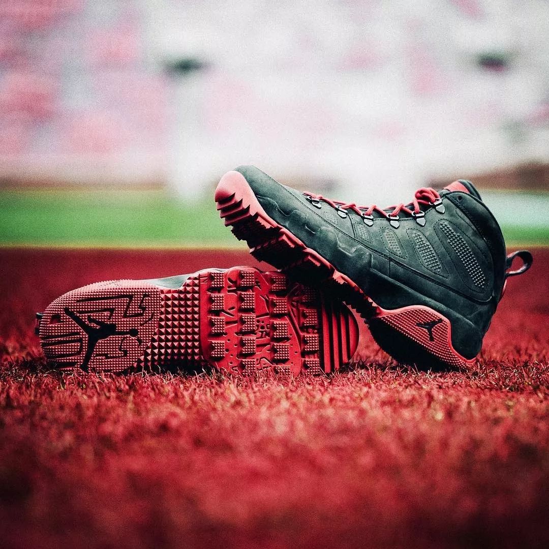 黄蜂新人连续高光表现（黄蜂新秀连场闪耀）