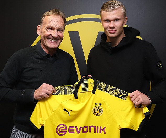 费尔斯新秀赛季连续21场比赛得分上双，超越锡安排在队史第一