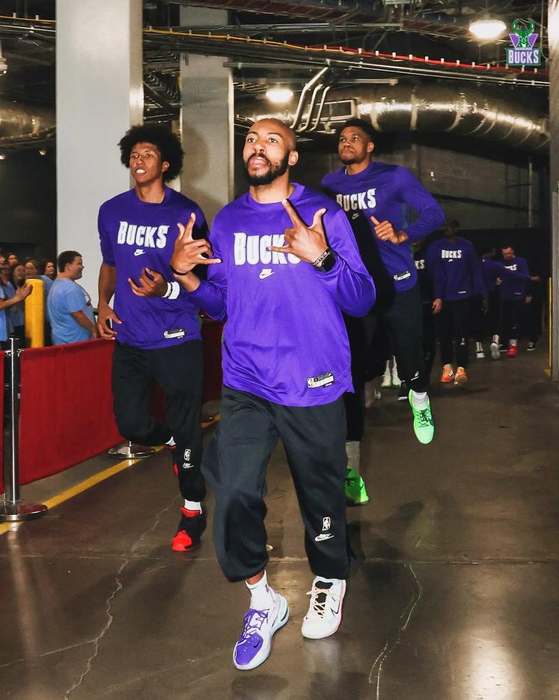 17-18赛季至今英超联赛后卫进球榜：范戴克21球第一（英超自17／18赛季至今后卫进球榜：范戴克以21球领跑）