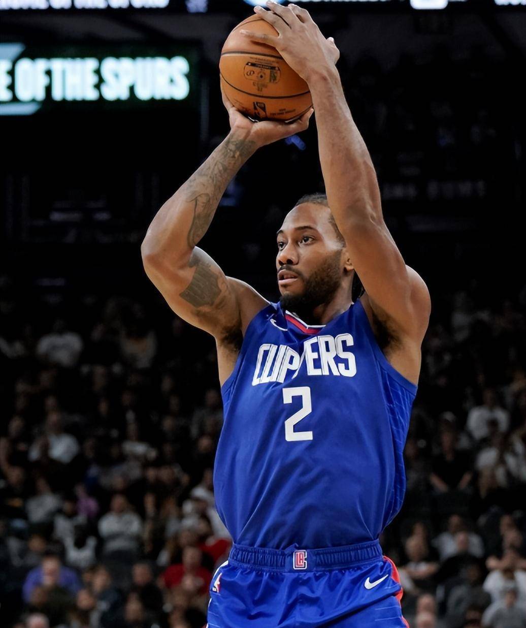 英超球员专访：凯恩谈个人状态,（英超射手凯恩专访：自评当下状态）