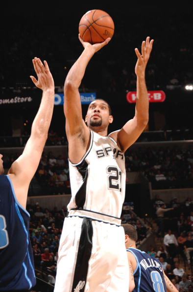 乌克兰近些年同瑞典正赛交手两次，两战全胜保持不败（近年乌克兰与瑞典正赛两度交锋，保持全胜战绩）