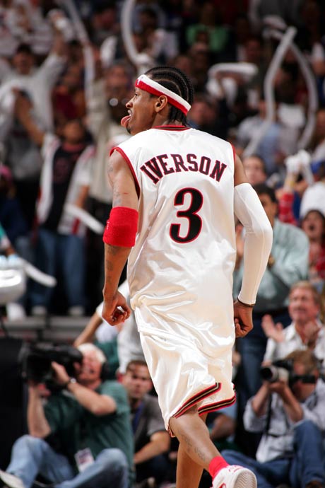 闫炳良：落后的时候没有放弃，希望伤员早日康复打好最后一场（闫炳良：逆境不言弃 盼伤员早日康复，全力冲刺最后一战）