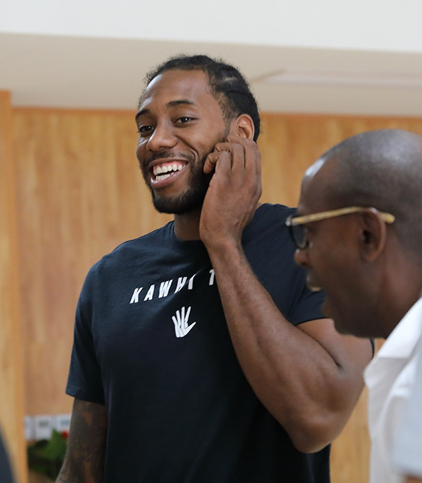 弟媳：外界对内马尔的评价很多时候不公，只会提过去那些争议（弟媳直言外界对内马尔多有不公，总揪着旧争议不放）