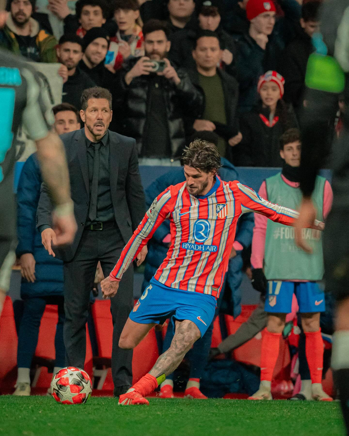 记者：马兹拉维被摩洛哥足协告知不要出战今日曼联的比赛（记者：摩洛哥足协要求马兹拉维缺席今天对阵曼联的比赛）