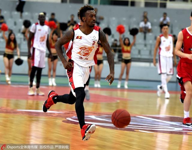 德国杯战报：凯恩破门，对手2送乌龙，拜仁3-2柏林联合（德国杯：凯恩建功+对手两乌龙，拜仁3-2险胜柏林联合）